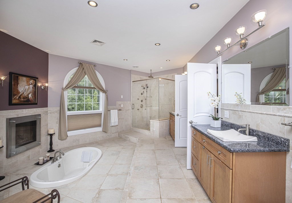 15 Elizabeth Drive Rochester, MA 02770 - Photo 23 of 42