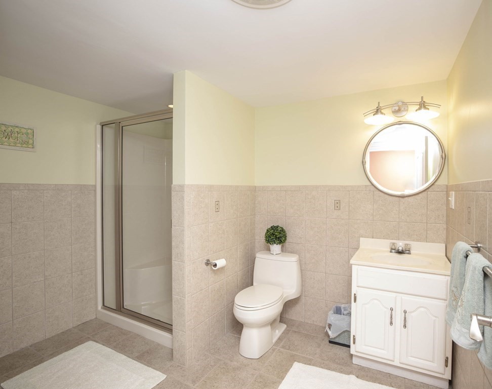 15 Elizabeth Drive Rochester, MA 02770 - Photo 35 of 42