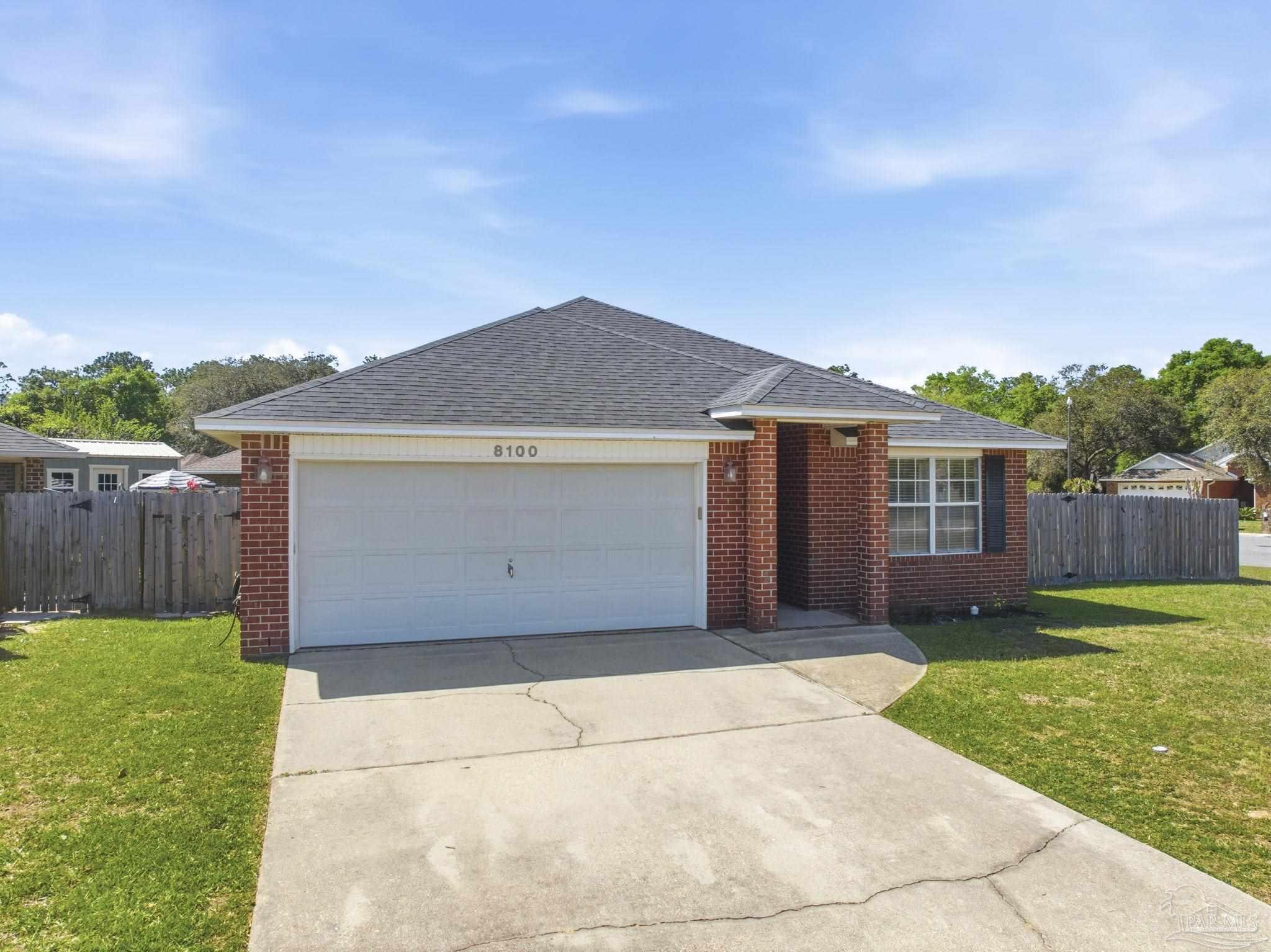 8100 Castle Pointe Way Pensacola, FL 32506 - Photo 3 of 44 a house view with a garden space