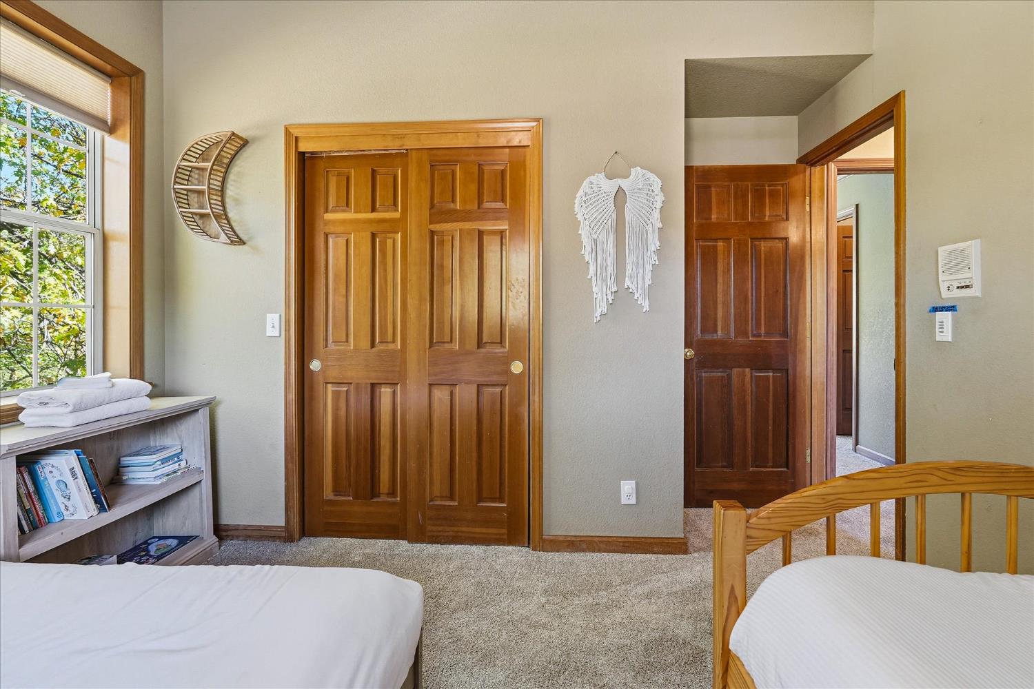 59484 Cascadel Road North Fork, CA 93643 - Photo 50 of 95 a bedroom with a bed and a window