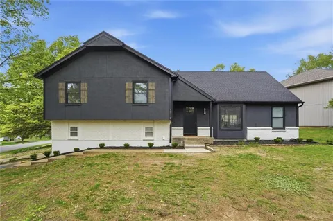 $459,990 | 10442 Century Lane, Lenexa, KS 66215