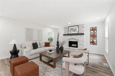 $459,990 | 10442 Century Lane, Lenexa, KS 66215