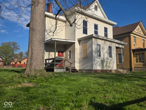 $39,900 | 1017 South 7th Street, Terre Haute, IN 47807
