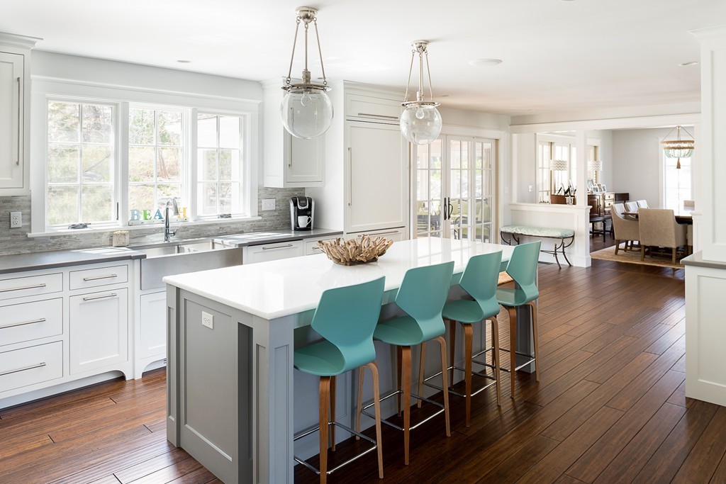 82 Jerusalem Road Cohasset, MA 02025 - Photo 3 of 30 Gallery Image 3