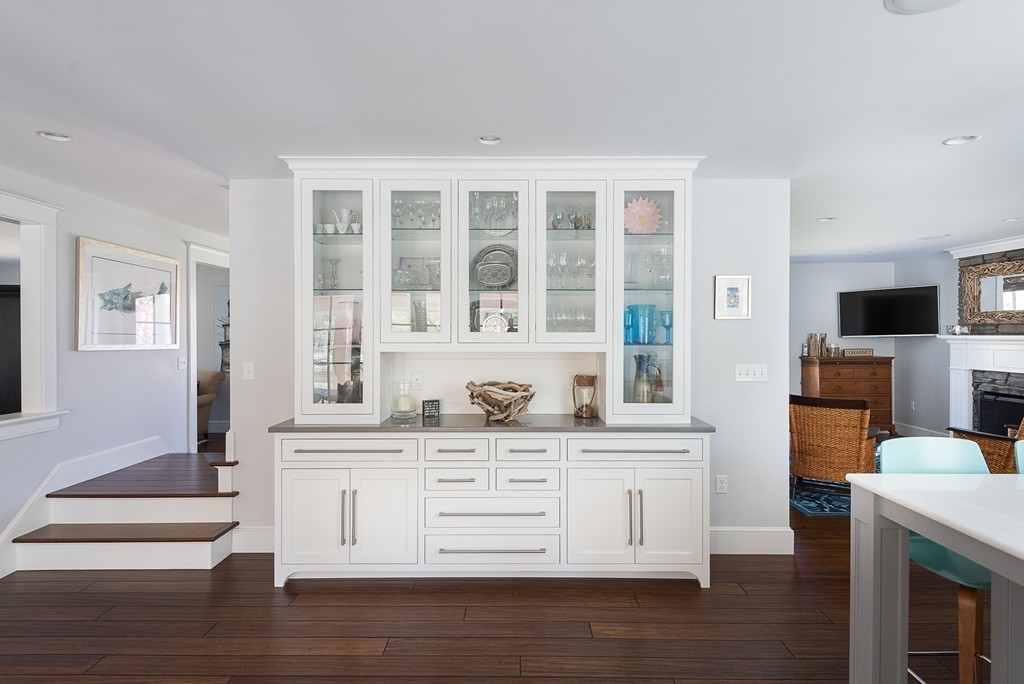 82 Jerusalem Road Cohasset, MA 02025 - Photo 9 of 30 Gallery Image 9