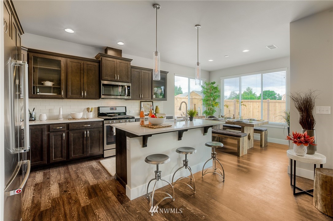 11504 Southeast 177th Place Renton, WA 98055 - Photo 5 of 23 Gallery Image 5