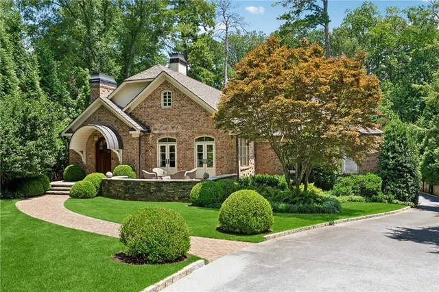 $2,500,000 | 4279 East Brookhaven Drive Northeast, Atlanta, GA 30319