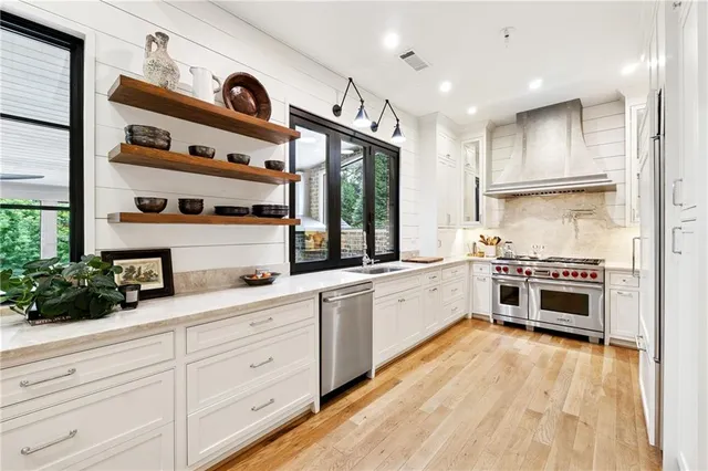 $2,500,000 | 4279 East Brookhaven Drive Northeast, Atlanta, GA 30319