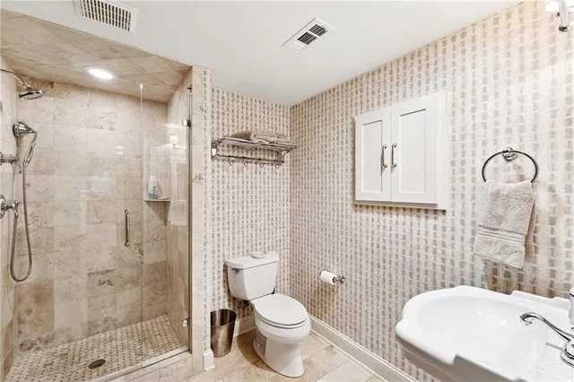 $2,500,000 | 4279 East Brookhaven Drive Northeast, Atlanta, GA 30319