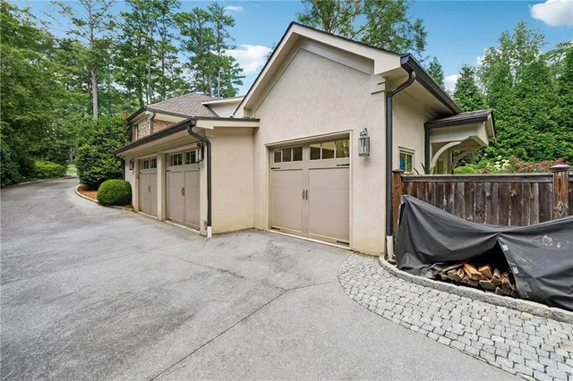 $2,500,000 | 4279 East Brookhaven Drive Northeast, Atlanta, GA 30319