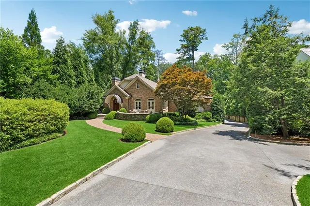 $2,500,000 | 4279 East Brookhaven Drive Northeast, Atlanta, GA 30319