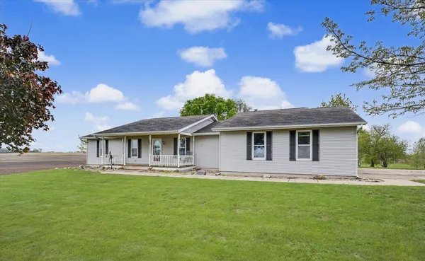 $350,000 | 1681 County Road 700 North, Philo, IL 61864