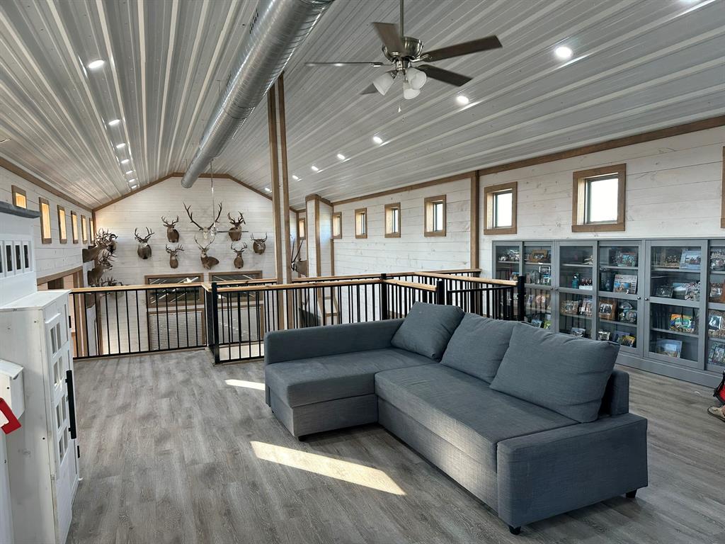 511 John Davis Road Italy, TX 76651 - Photo 35 of 40 a view of a livingroom with furniture and window