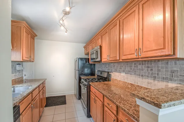 $309,000 | 4524 1st Avenue, Lyons, IL 60534