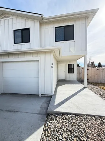 $629,000 | 5 Carey Avenue, Unit A & B, Carey, ID 83320