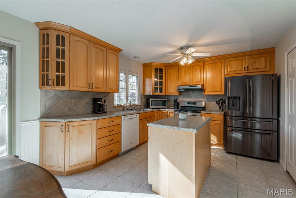 7012 Chalkstone Road Oakville, MO 63129 - Photo 13 of 48