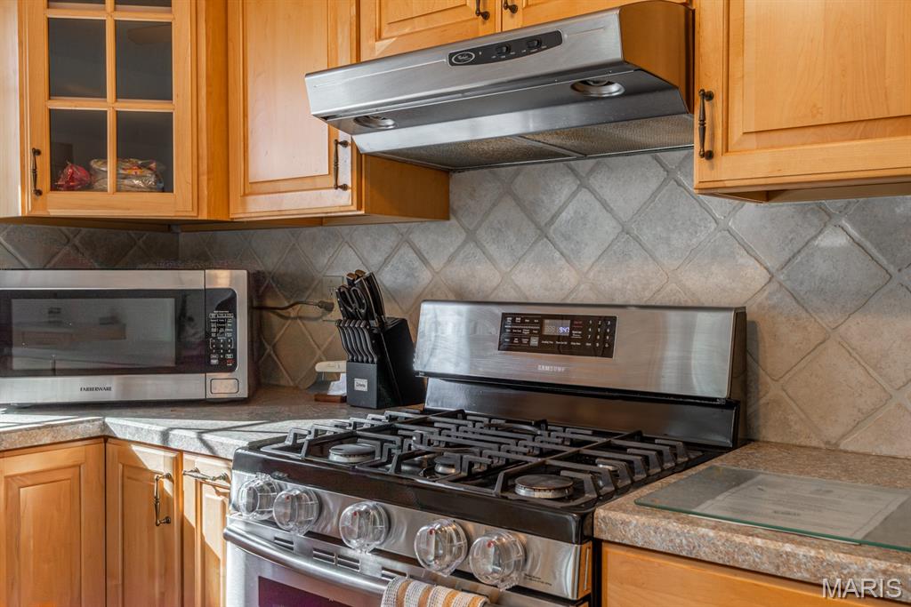 7012 Chalkstone Road Oakville, MO 63129 - Photo 19 of 48