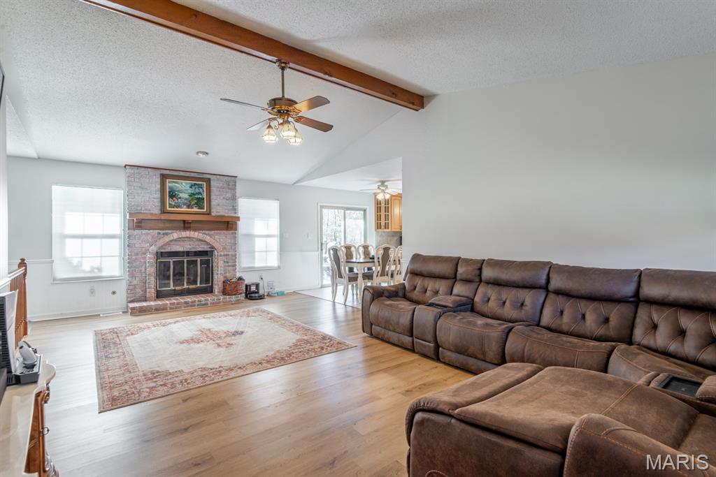 7012 Chalkstone Road Oakville, MO 63129 - Photo 2 of 48