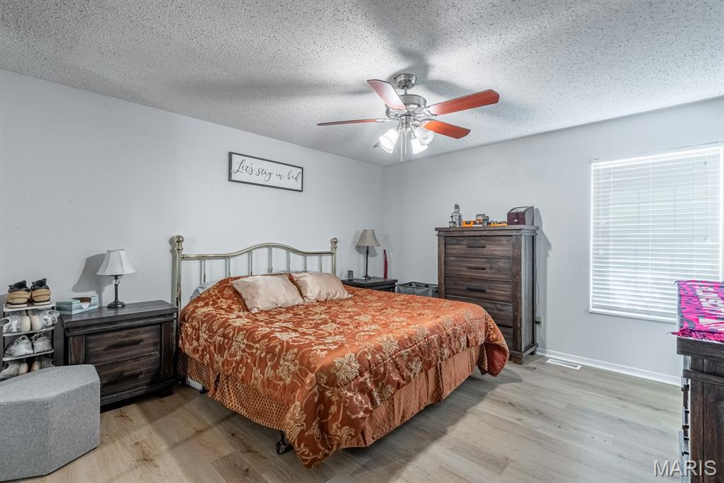 7012 Chalkstone Road Oakville, MO 63129 - Photo 32 of 48