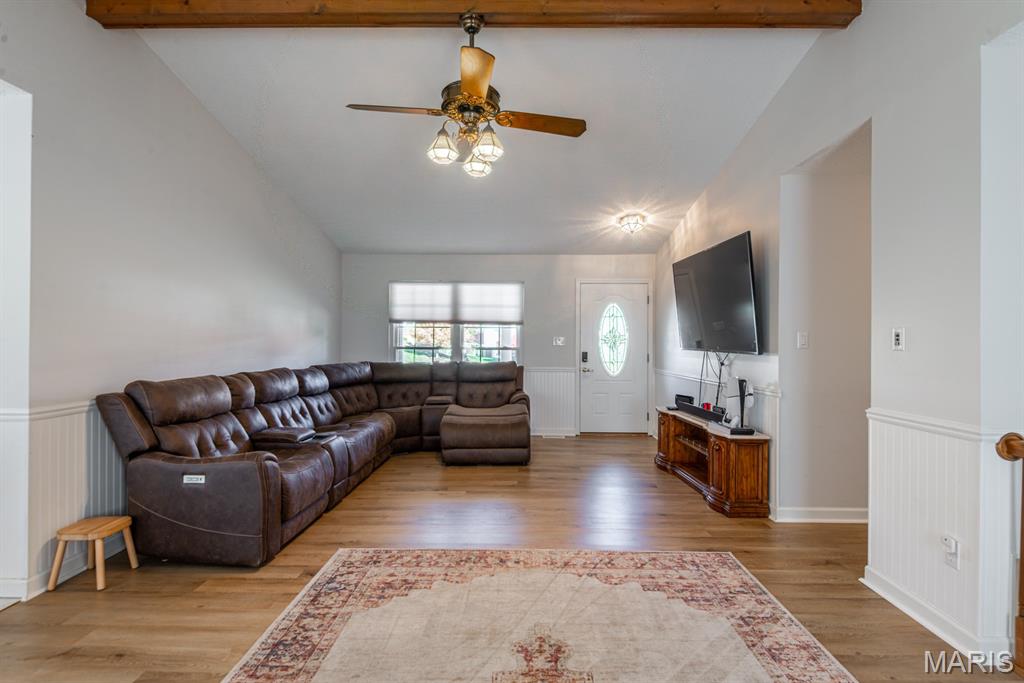 7012 Chalkstone Road Oakville, MO 63129 - Photo 4 of 48