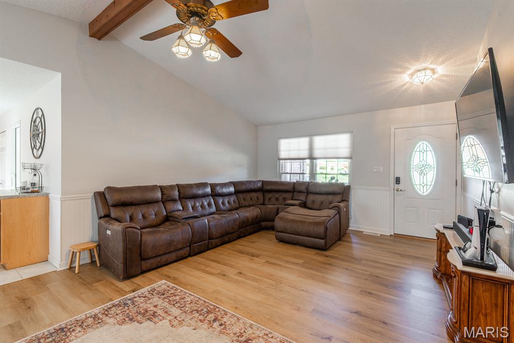 7012 Chalkstone Road Oakville, MO 63129 - Photo 8 of 48