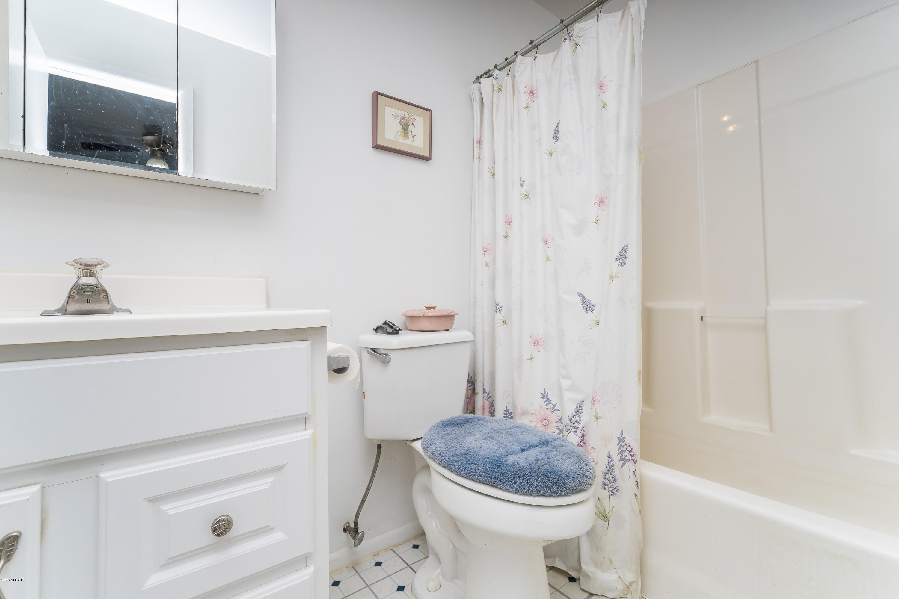 18556 Joseph Hodge Road Peeples Valley, AZ 86332 - Photo 12 of 19 012_Master Bathroom