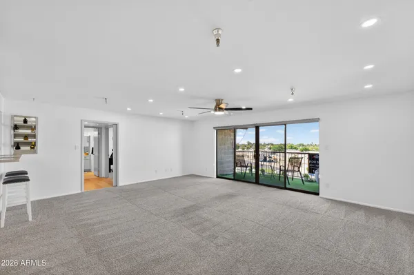 $325,000 | 425 South Parkcrest, Unit 334, Mesa, AZ 85206