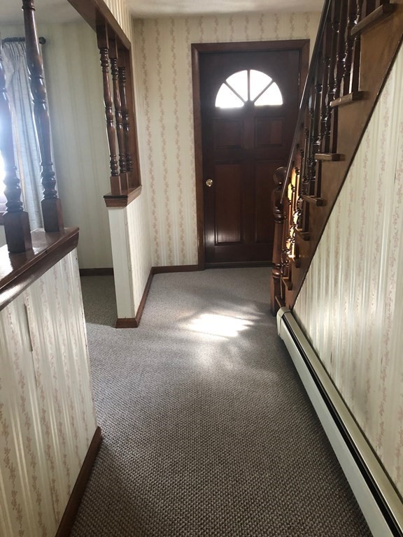1267 Worcester Street Springfield, MA 01151 - Photo 5 of 20