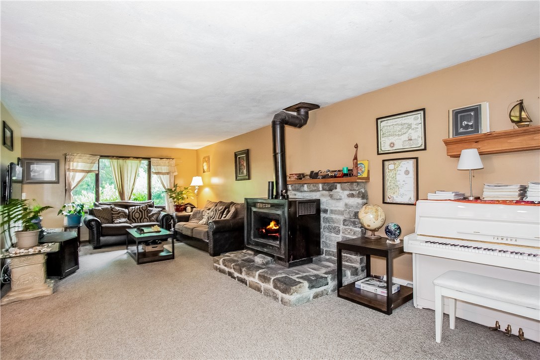 90 Indian Corner Road North Kingstown, RI 02874 - Photo 3 of 23 Nice size Living Room