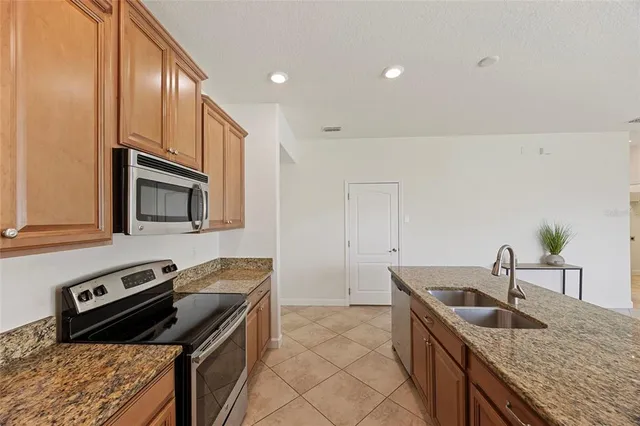 $425,000 | 19485 Paddock View Drive, Tampa, FL 33647