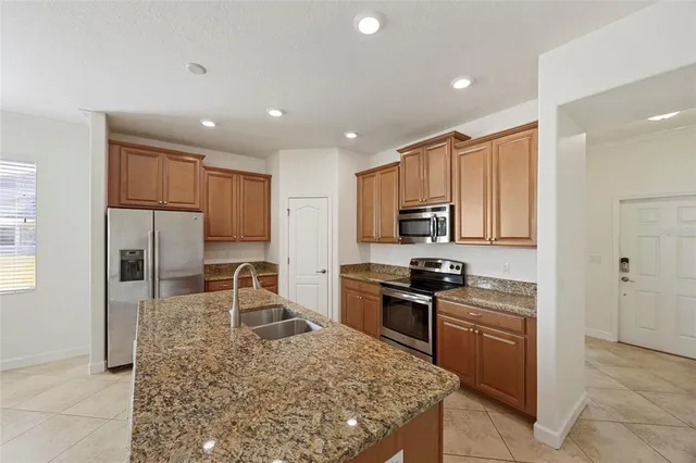 $425,000 | 19485 Paddock View Drive, Tampa, FL 33647