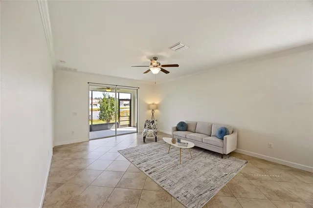 $425,000 | 19485 Paddock View Drive, Tampa, FL 33647