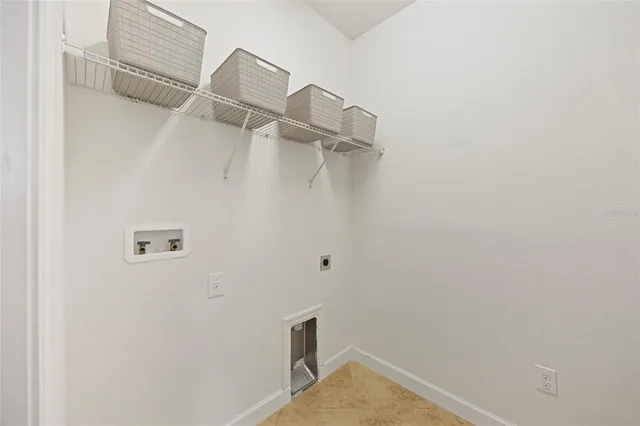 $425,000 | 19485 Paddock View Drive, Tampa, FL 33647