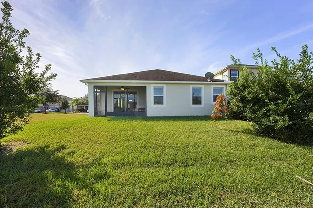 $425,000 | 19485 Paddock View Drive, Tampa, FL 33647