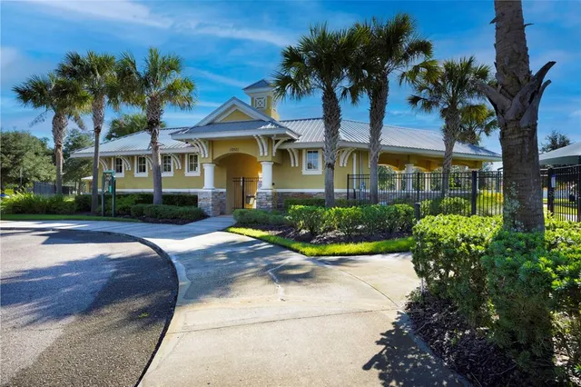 $425,000 | 19485 Paddock View Drive, Tampa, FL 33647