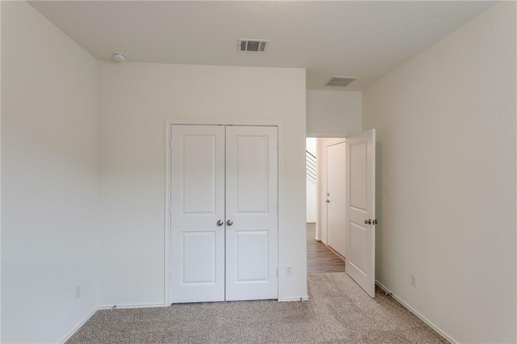224 Montauk Loop Georgetown, TX 78628 - Photo 16 of 33