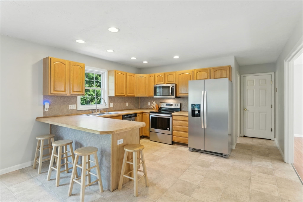 270 New Braintree Road West Brookfield, MA 01585 - Photo 12 of 38