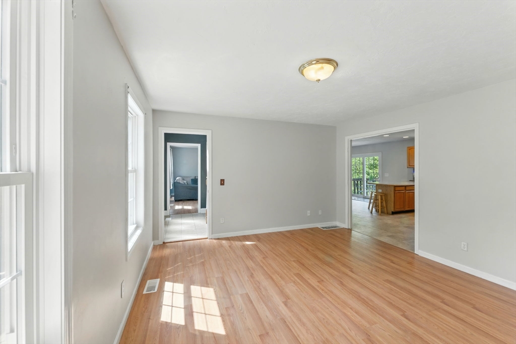 270 New Braintree Road West Brookfield, MA 01585 - Photo 18 of 38