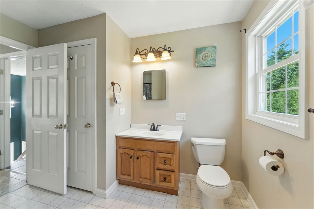 270 New Braintree Road West Brookfield, MA 01585 - Photo 24 of 38