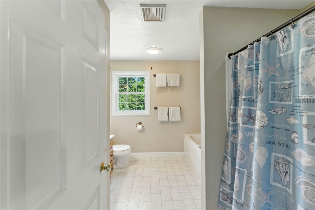 270 New Braintree Road West Brookfield, MA 01585 - Photo 25 of 38