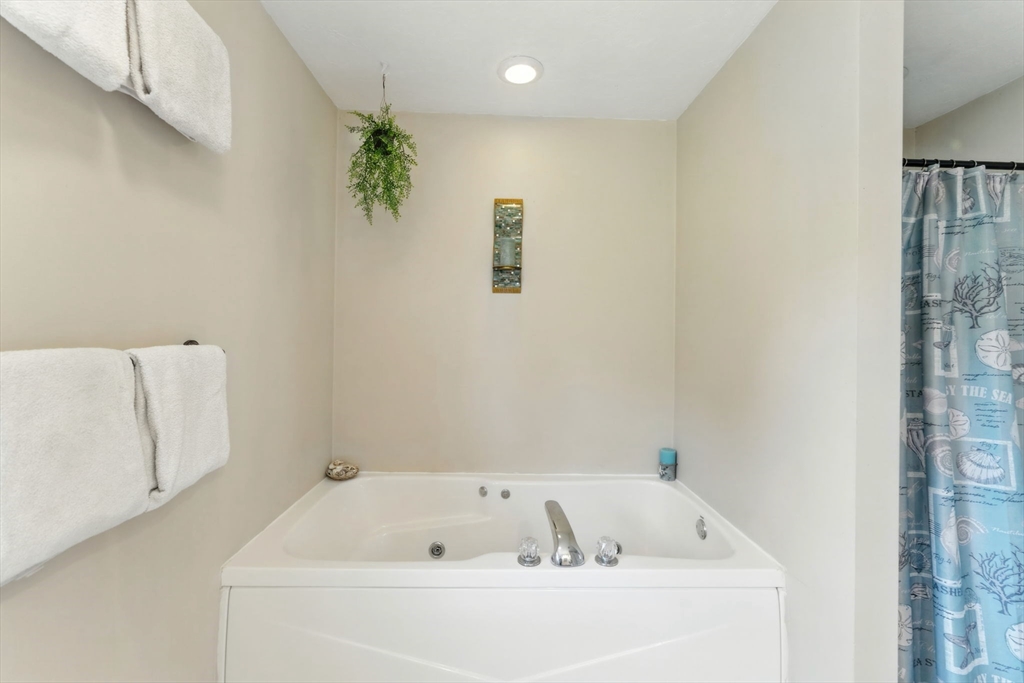 270 New Braintree Road West Brookfield, MA 01585 - Photo 26 of 38