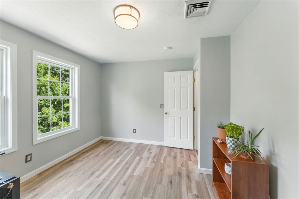 270 New Braintree Road West Brookfield, MA 01585 - Photo 30 of 38