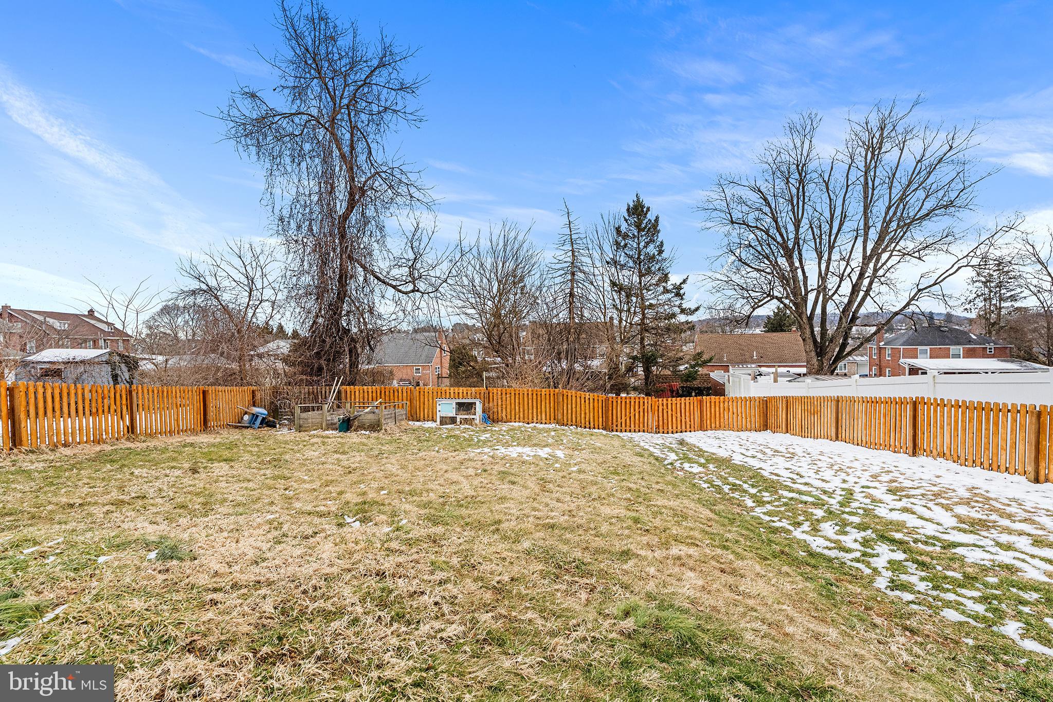 225 McClellan Street Reading, PA 19611 - Photo 24 of 25 a view of swimming pool with an outdoor space