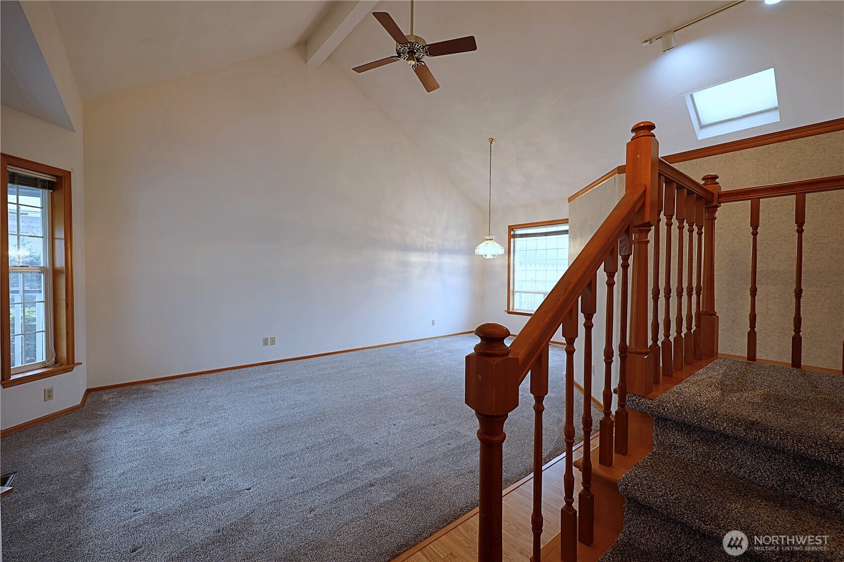 424 16th Street Southwest Puyallup, WA 98371 - Photo 18 of 39 a view of entryway