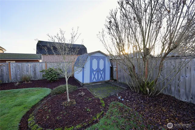 a view of house and outdoor space