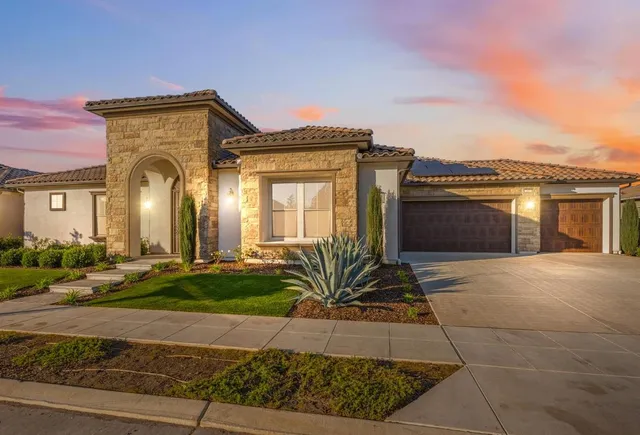 $1,519,000 | 2687 Trenton Avenue, Clovis, CA 93619