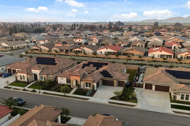 $1,519,000 | 2687 Trenton Avenue, Clovis, CA 93619