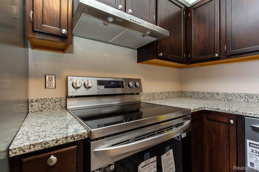420 Baldwin Avenue, Unit 95 Rochester, MI 48307 - Photo 16 of 28
