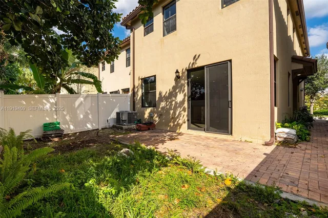 $499,000 | 4816 Northwest 56th Court, Tamarac, FL 33319