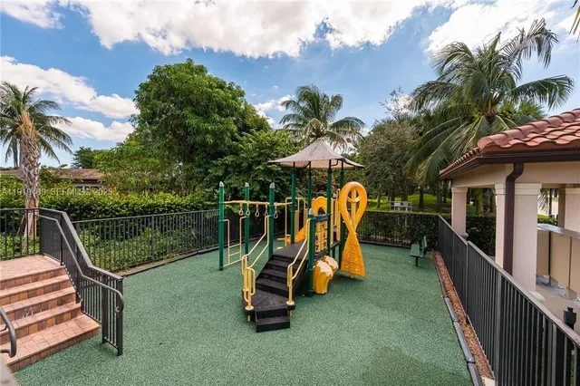 $499,000 | 4816 Northwest 56th Court, Tamarac, FL 33319